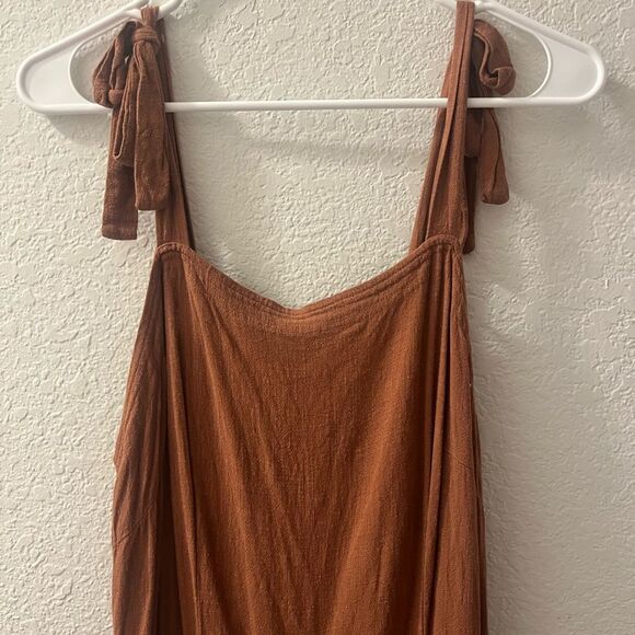 Universal Thread Brown Sleeveless Spaghetti Strap Slip Jumpsuit/Overalls - Picture 2 of 10